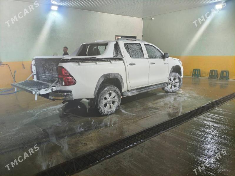 Toyota Hilux 2021 - 600 000 TMT - Türkmenabat - img 5