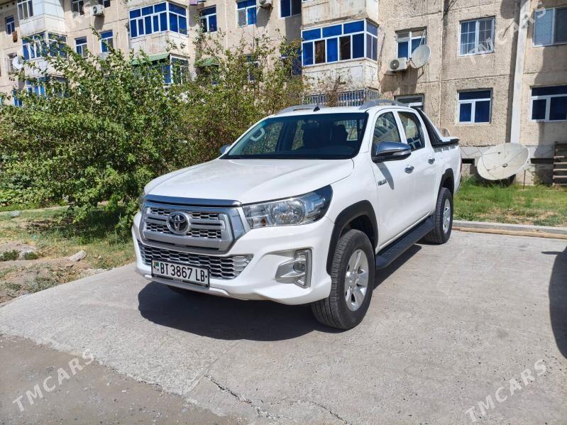 Toyota Hilux 2021 - 600 000 TMT - Türkmenabat - img 2