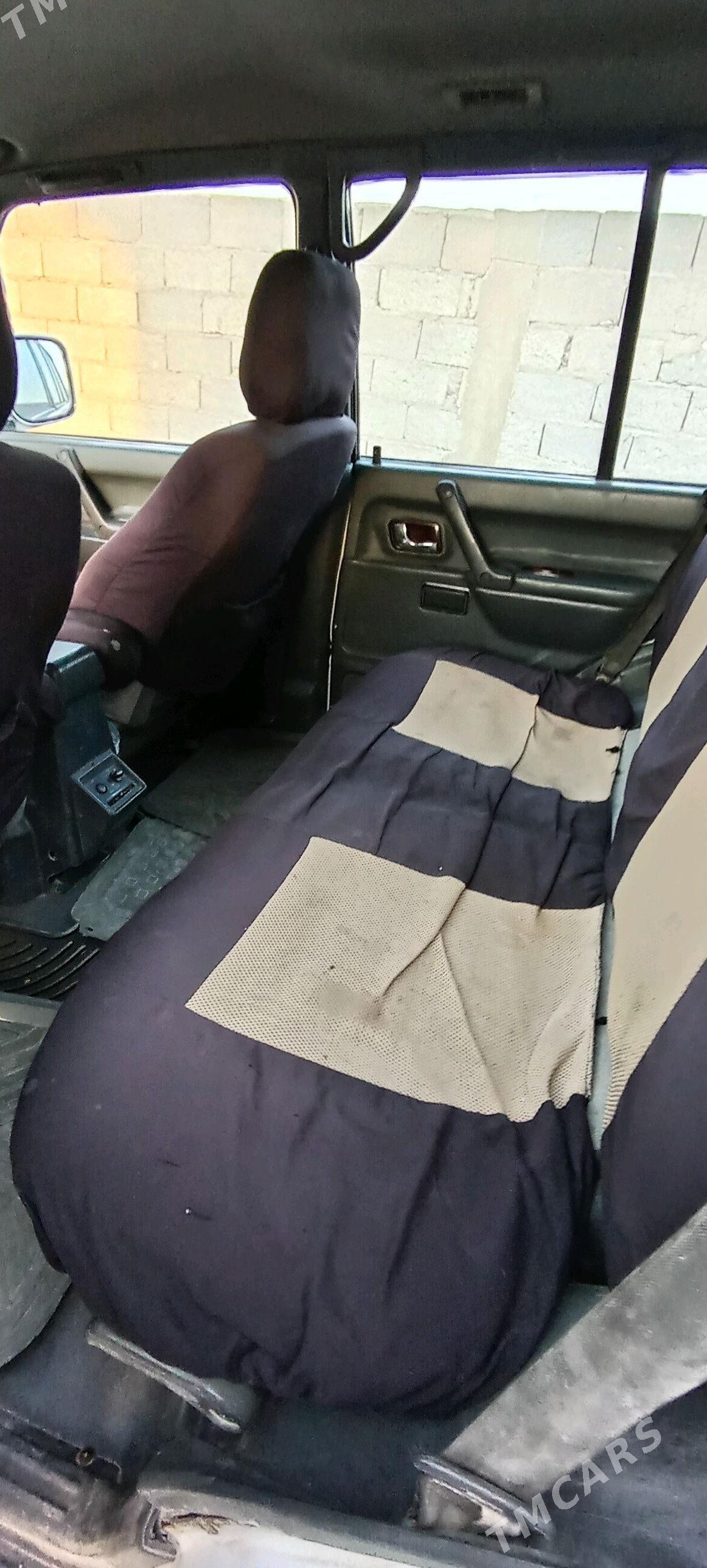 Mitsubishi Pajero 1999 - 85 000 TMT - Джебел - img 5