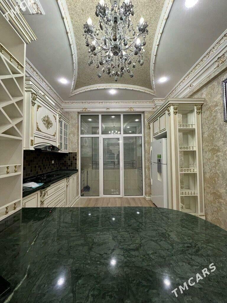 padwoiski 3 kom 5 et elit - Podwoýski köç. (Bitarap Türkmenistan şaýoly) - img 1