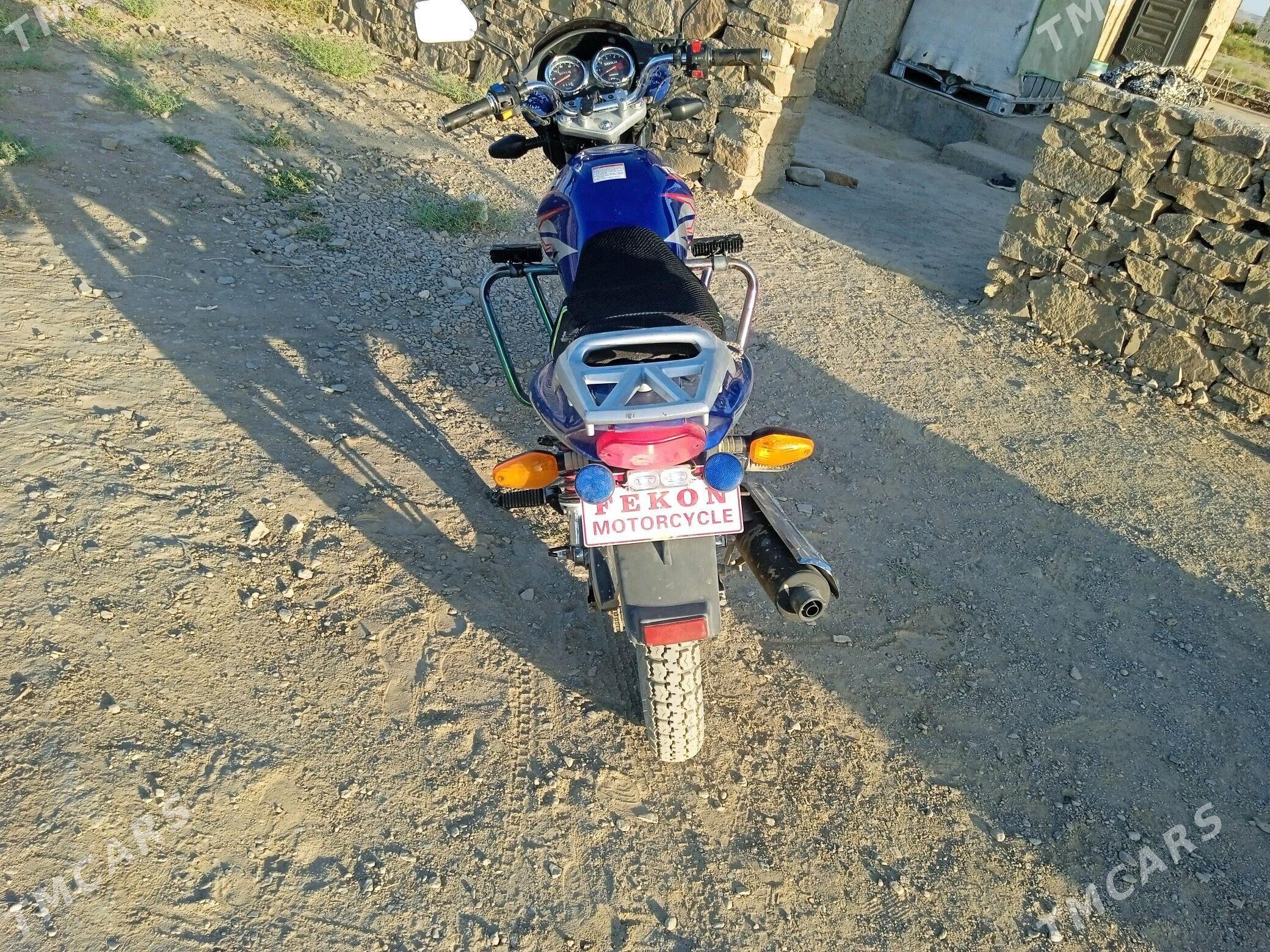 Fekon FK200-14G 2016 - 15 000 TMT - Magdanly - img 2