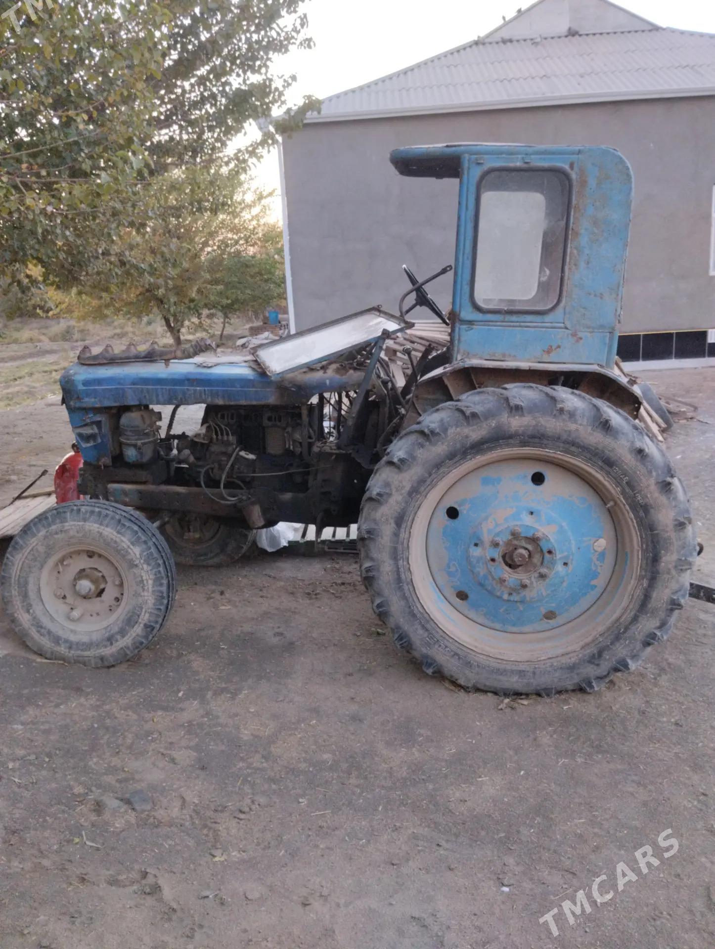 MTZ T-28 1990 - 10 000 TMT - Туркменгала - img 1