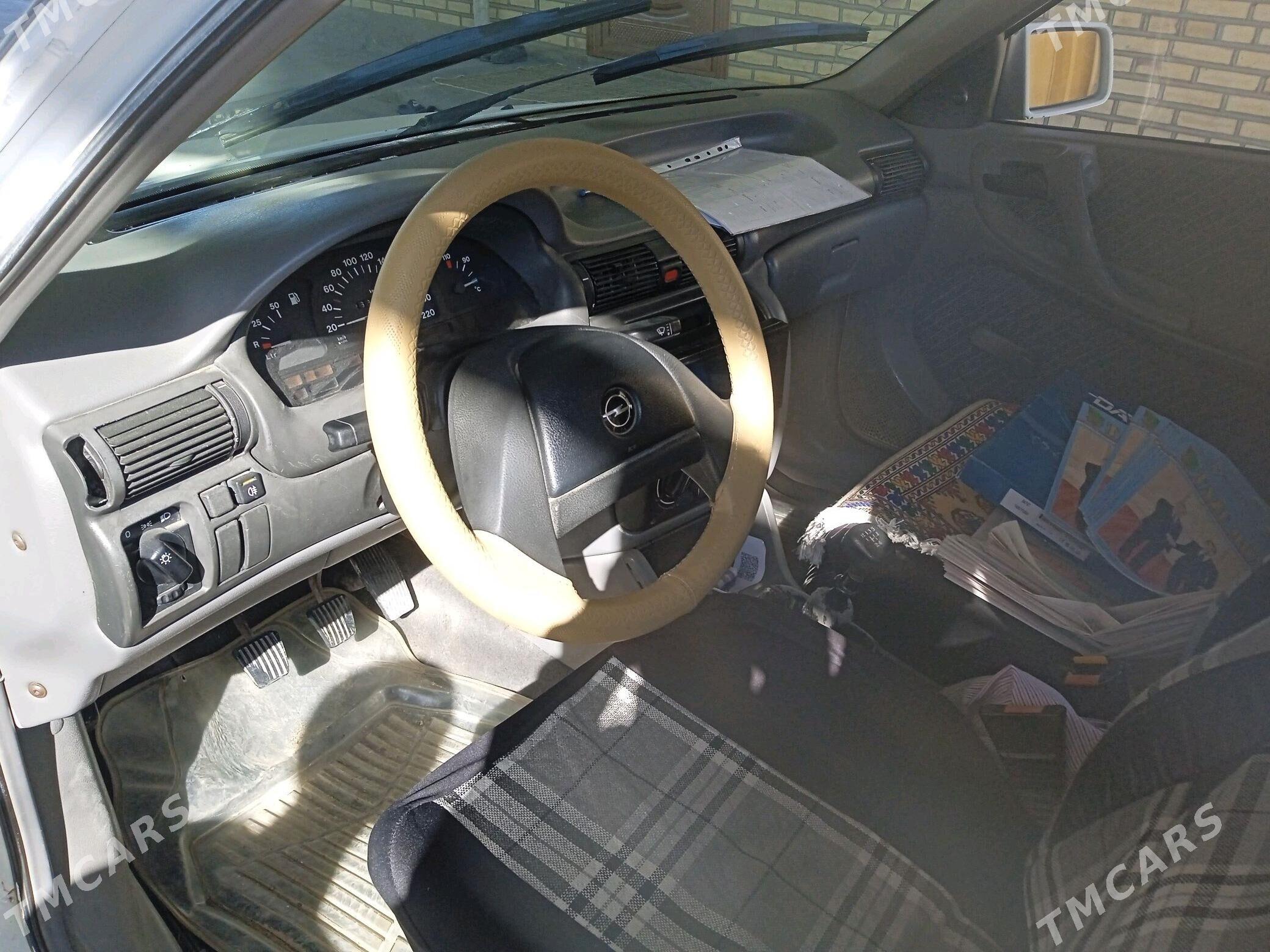 Opel Astra 1992 - 55 000 TMT - Bäherden - img 5