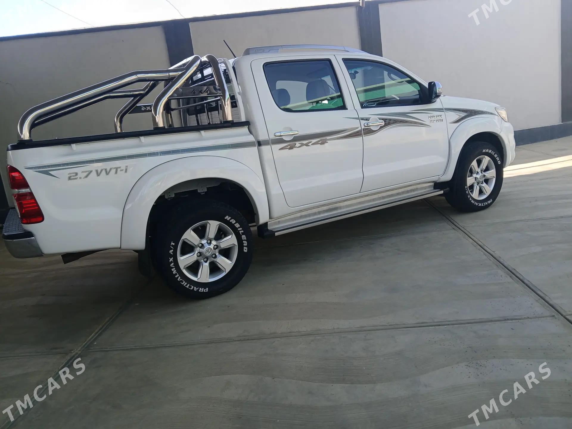 Toyota Hilux 2012 - 430 000 TMT - Magtymguly - img 4