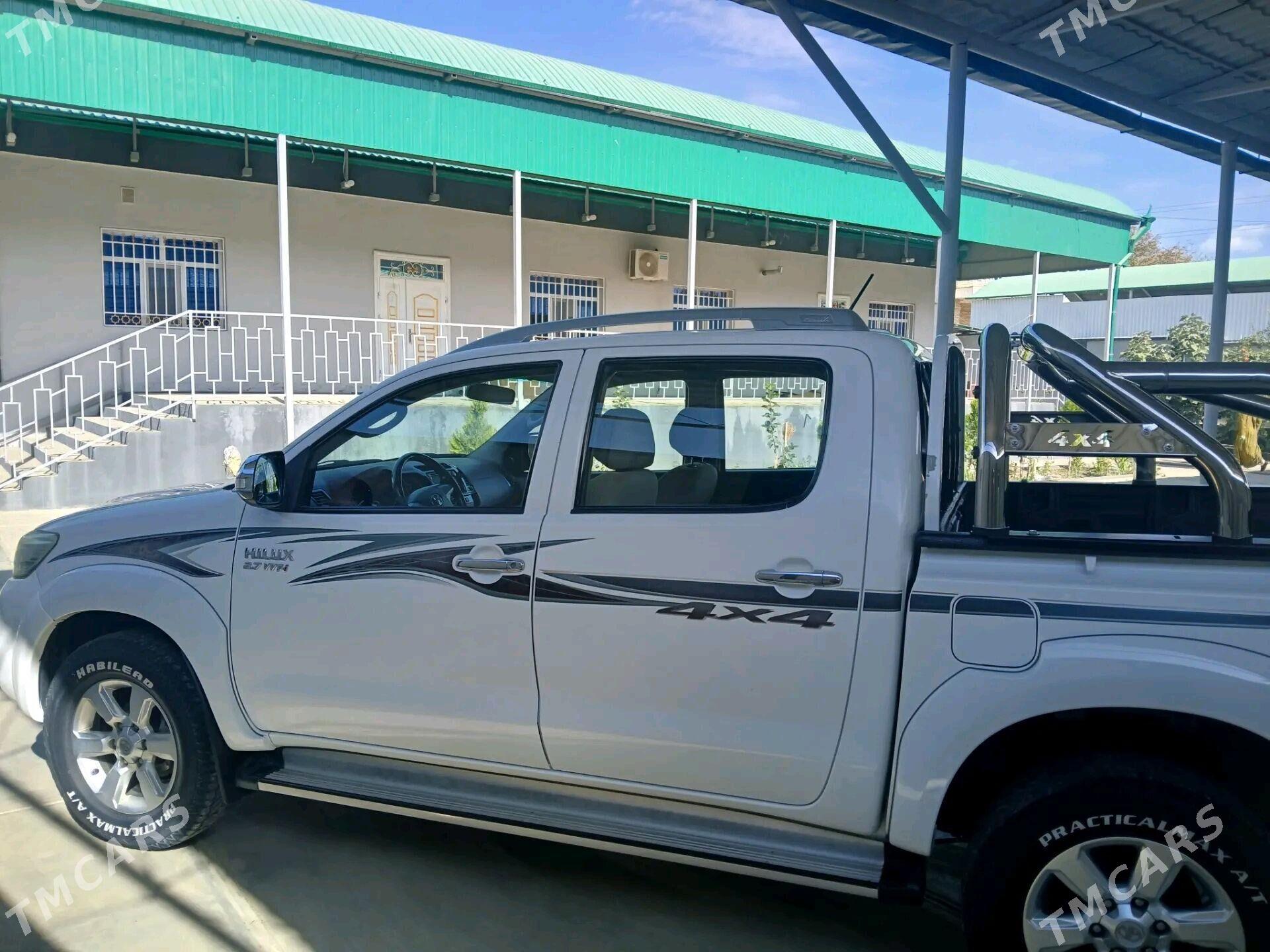 Toyota Hilux 2012 - 430 000 TMT - Magtymguly - img 3