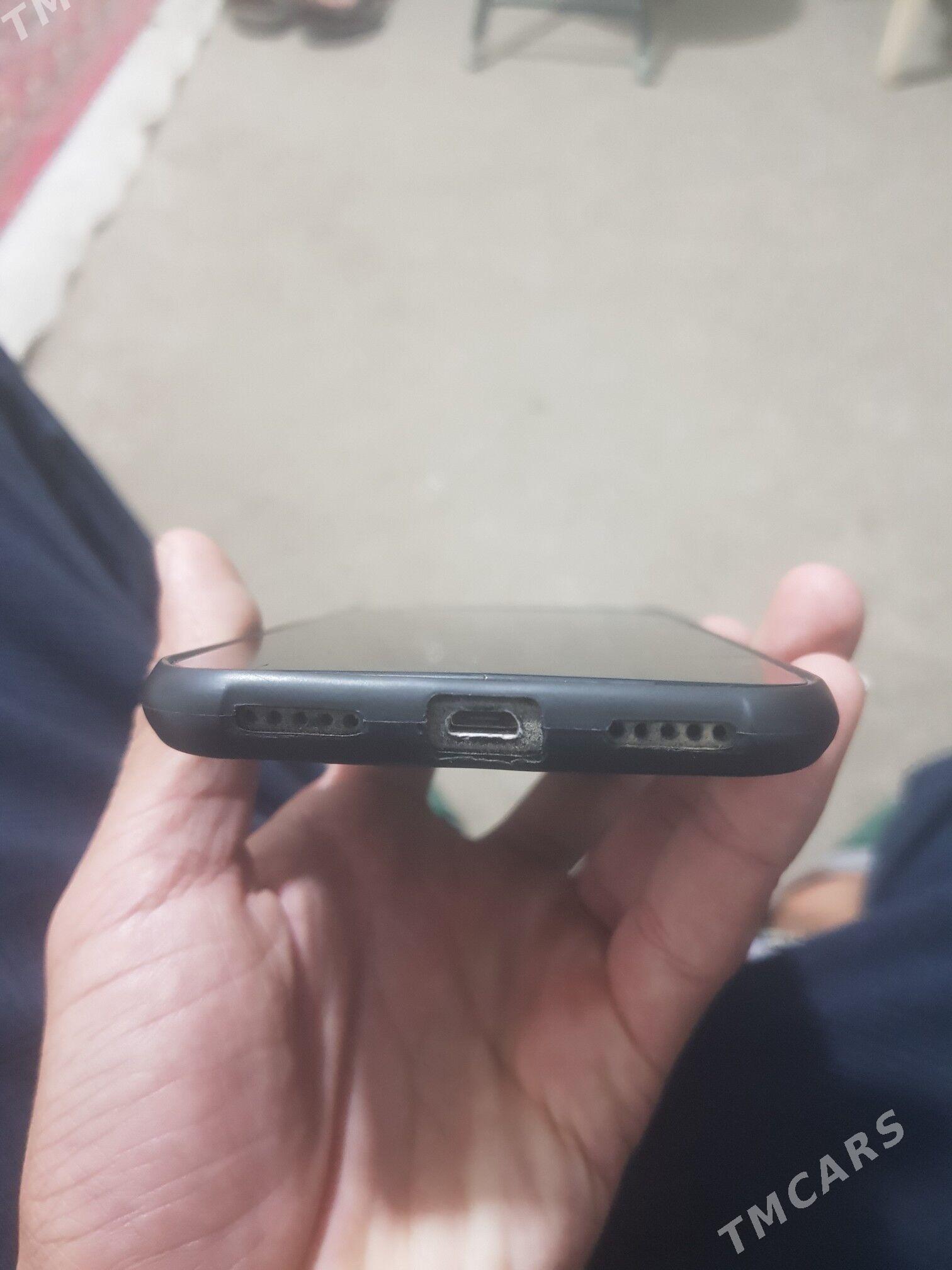 REDMI 5 PLUS - Чарджоу - img 3