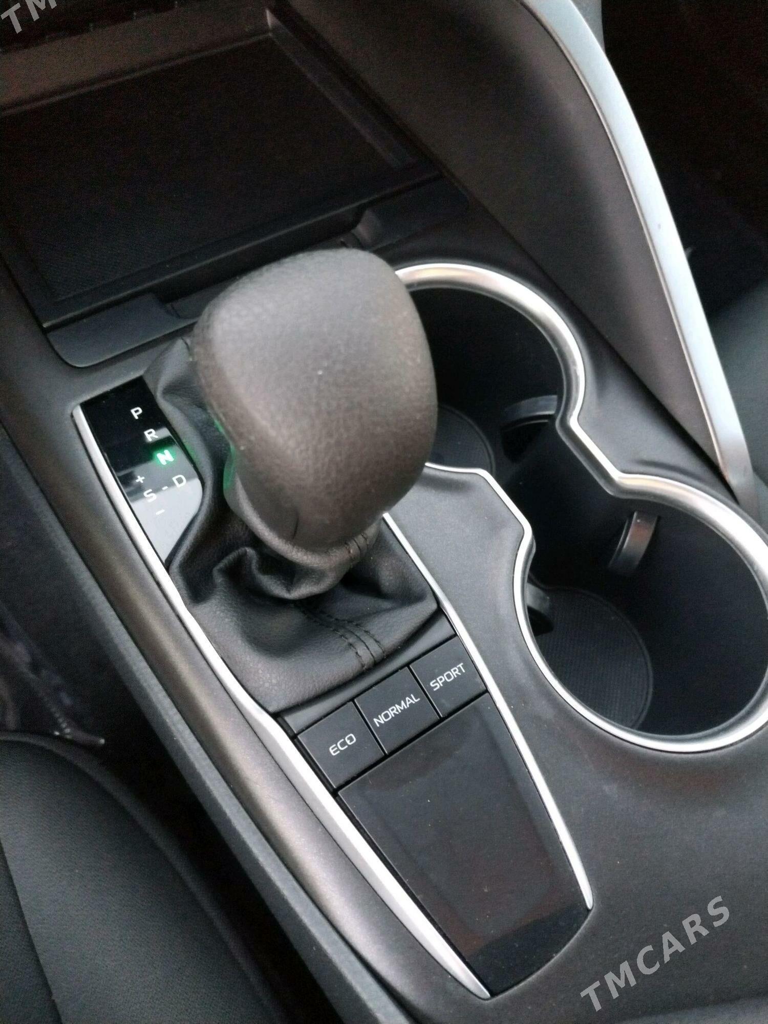 Toyota Camry 2022 - 355 000 TMT - Балканабат - img 4