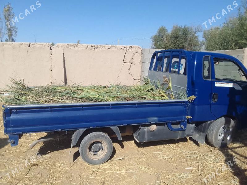 Kia Bongo 2010 - 160 000 TMT - Gurbansoltan Eje - img 1