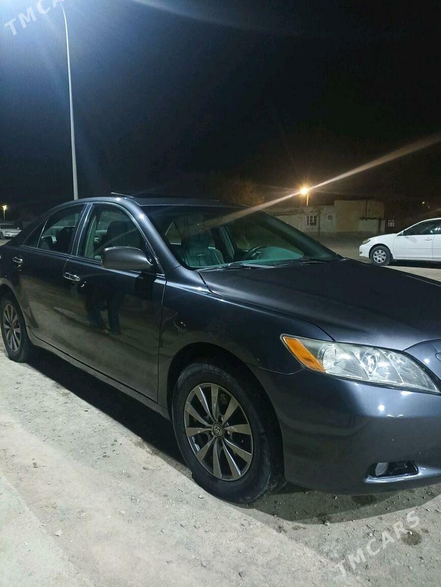 Toyota Camry 2008 - 190 000 TMT - Теджен - img 1