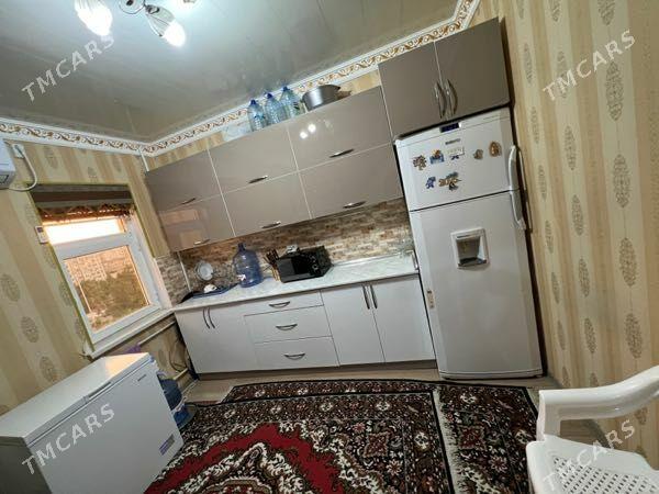 Eyesinden satlyk jay - Parahat 4 - img 4