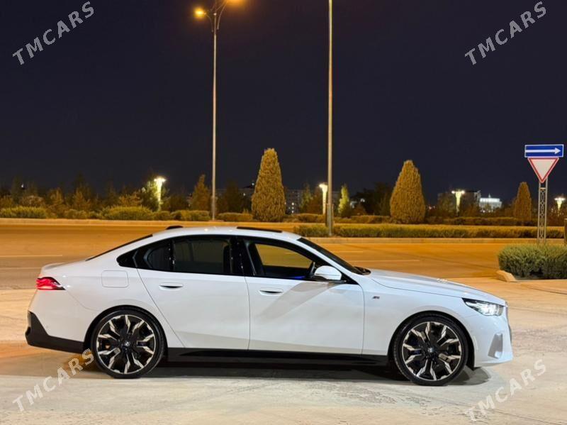 BMW 540 2025 - 1 400 000 TMT - Ашхабад - img 4