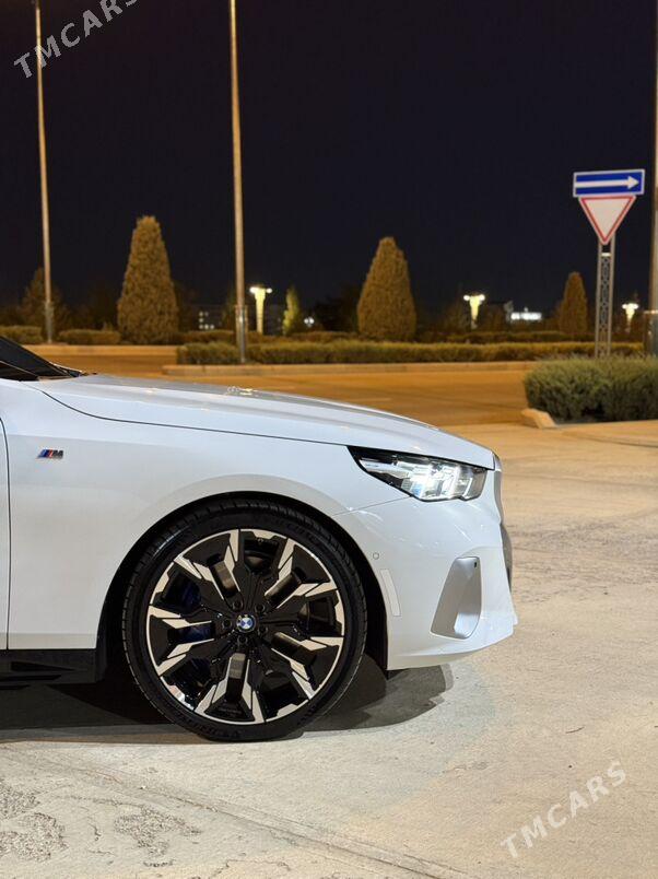 BMW 540 2025 - 1 400 000 TMT - Ашхабад - img 3
