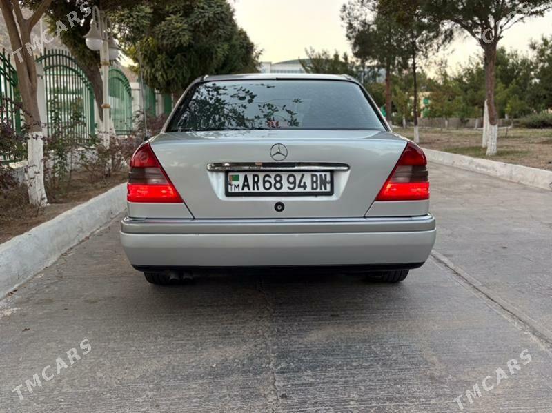 Mercedes-Benz E320 1997 - 90 000 TMT - Türkmenbaşy - img 4