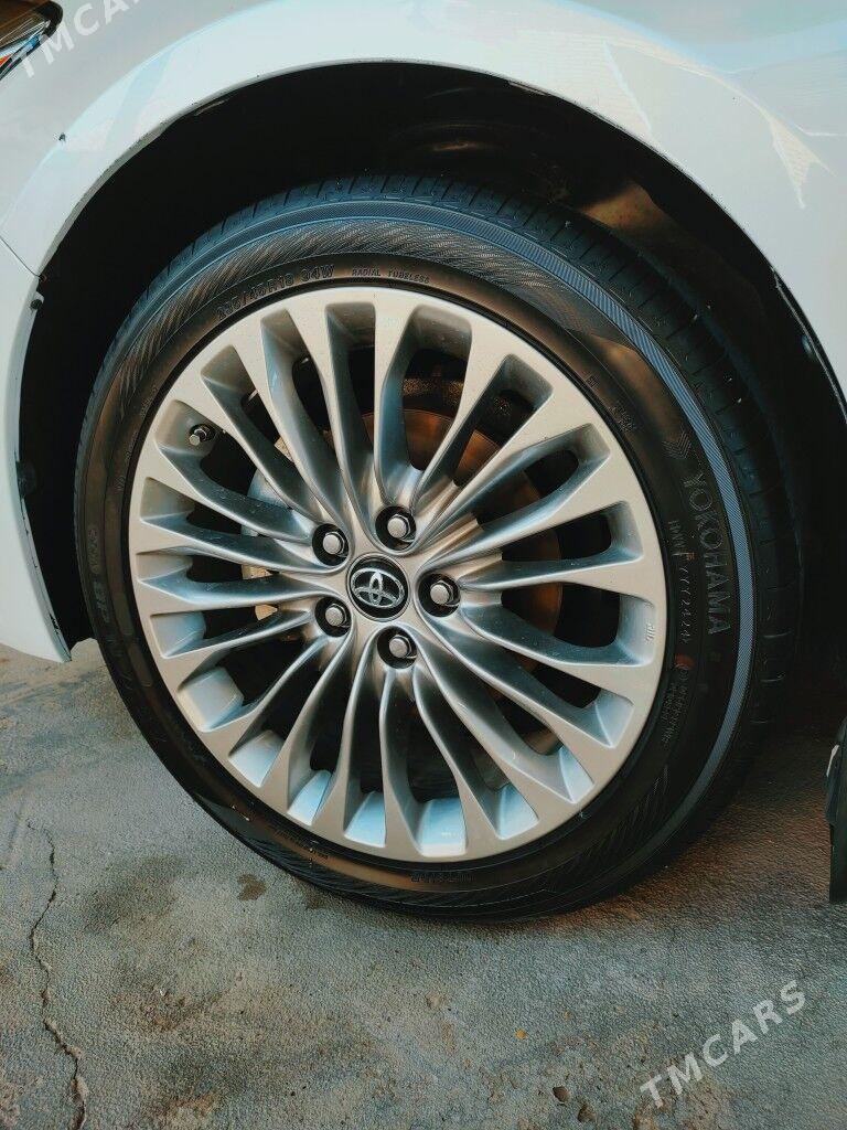 Toyota Avalon 2018 - 410 000 TMT - Теджен - img 9