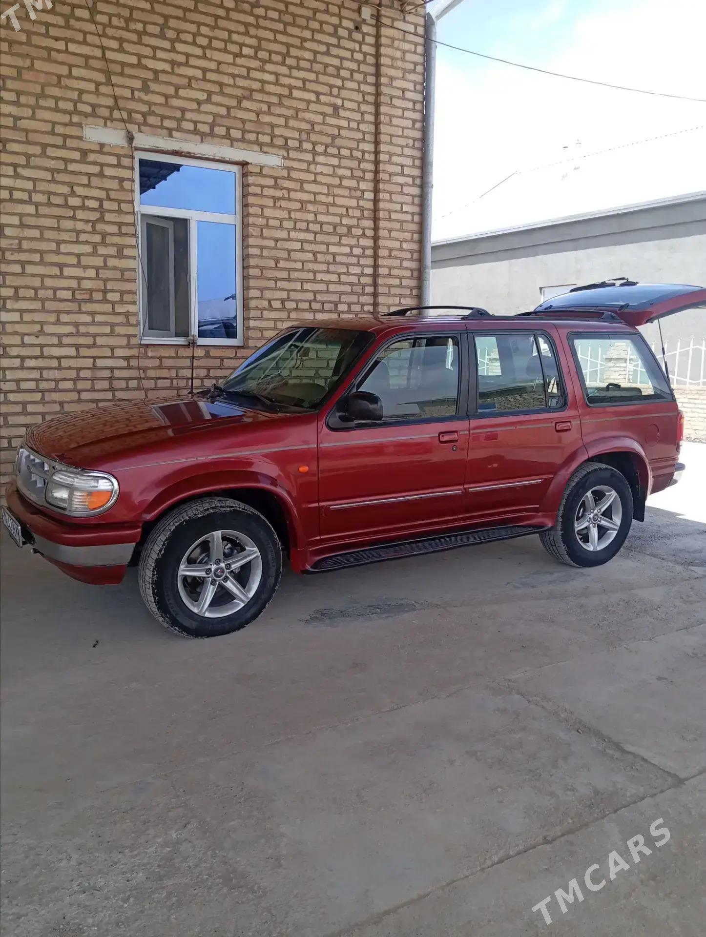 Ford Explorer 1998 - 75 000 TMT - Mary - img 3