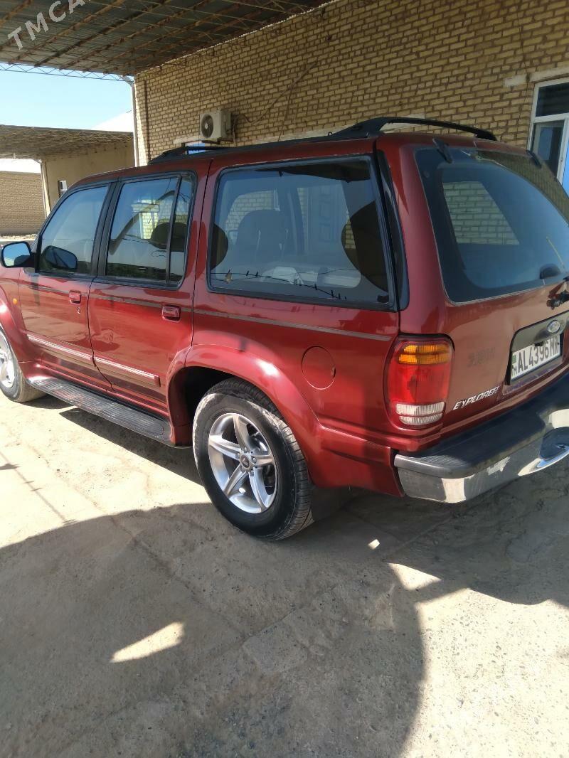 Ford Explorer 1998 - 75 000 TMT - Mary - img 6