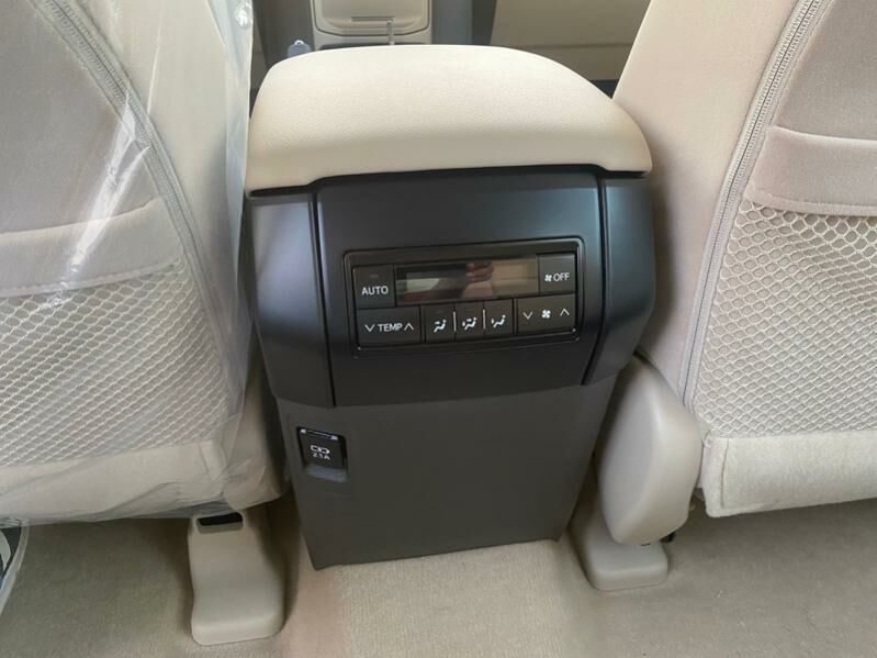 Toyota Land Cruiser Prado 2023 - 1 050 000 TMT - Ашхабад - img 9