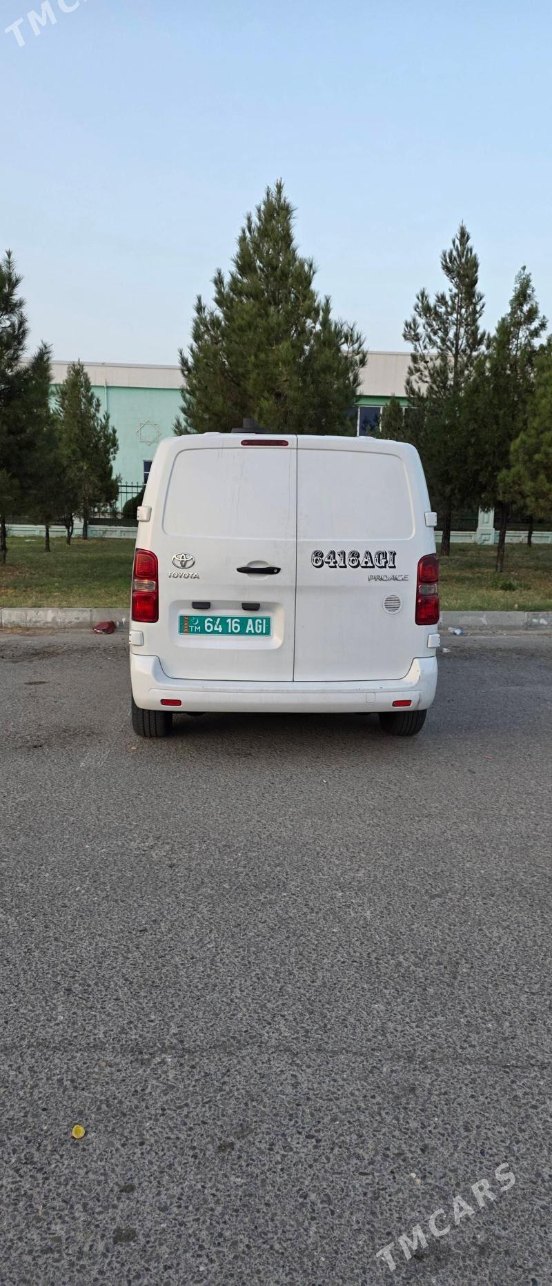 Toyota Proace 2019 - 260 000 TMT - Кëши - img 4