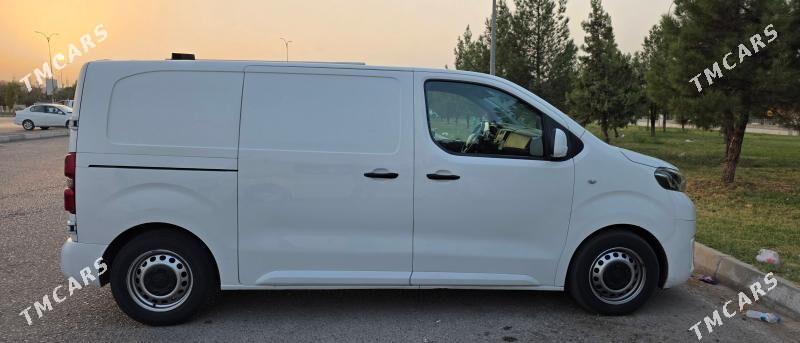 Toyota Proace 2019 - 260 000 TMT - Кëши - img 2