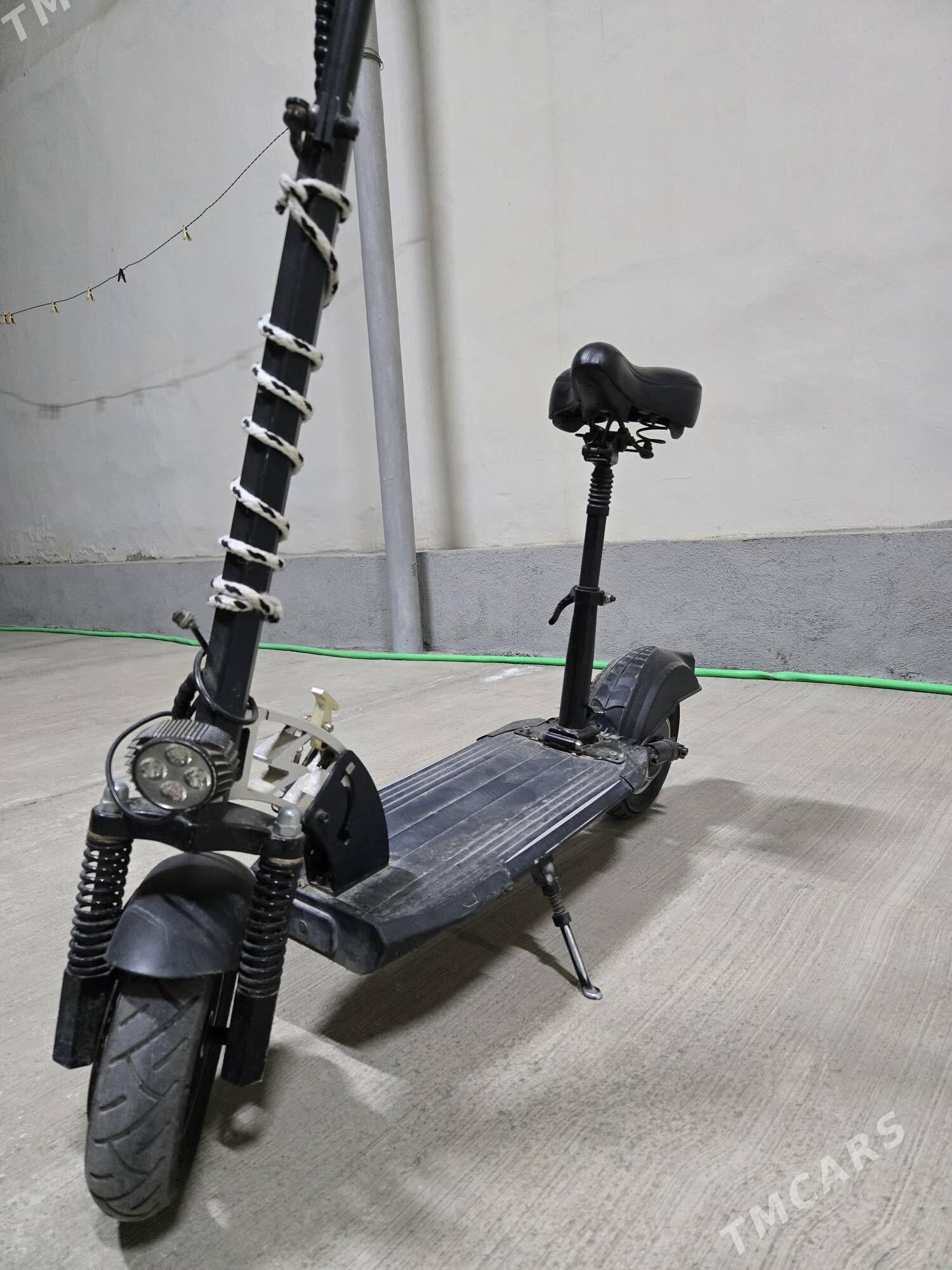 Tokly skuter - Hitrowka - img 4