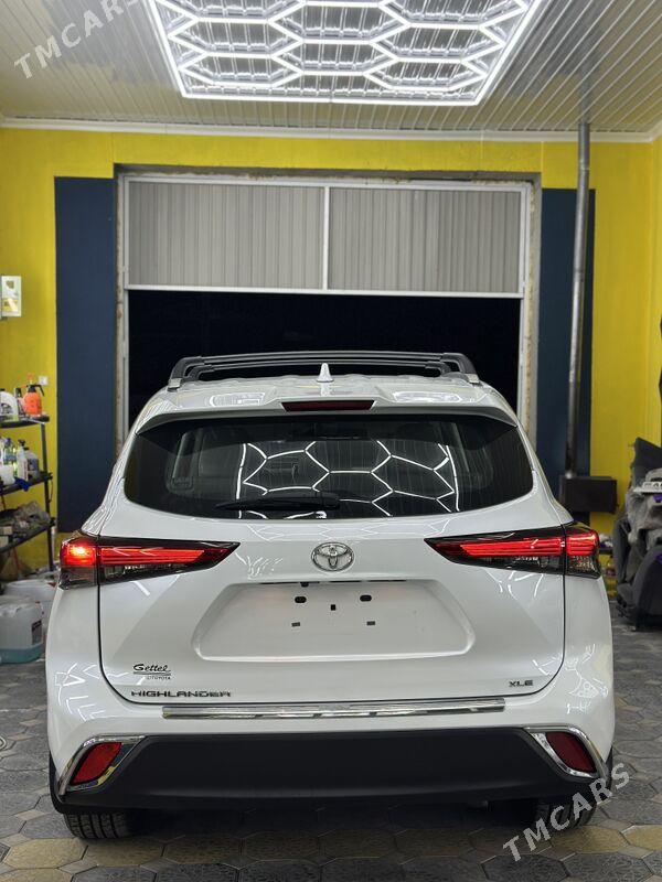 Toyota Highlander 2021 - 520 000 TMT - Мары - img 3
