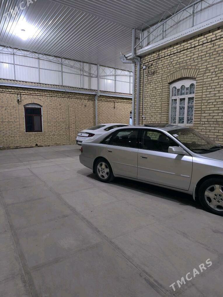 Toyota Avalon 2002 - 240 000 TMT - Мары - img 4