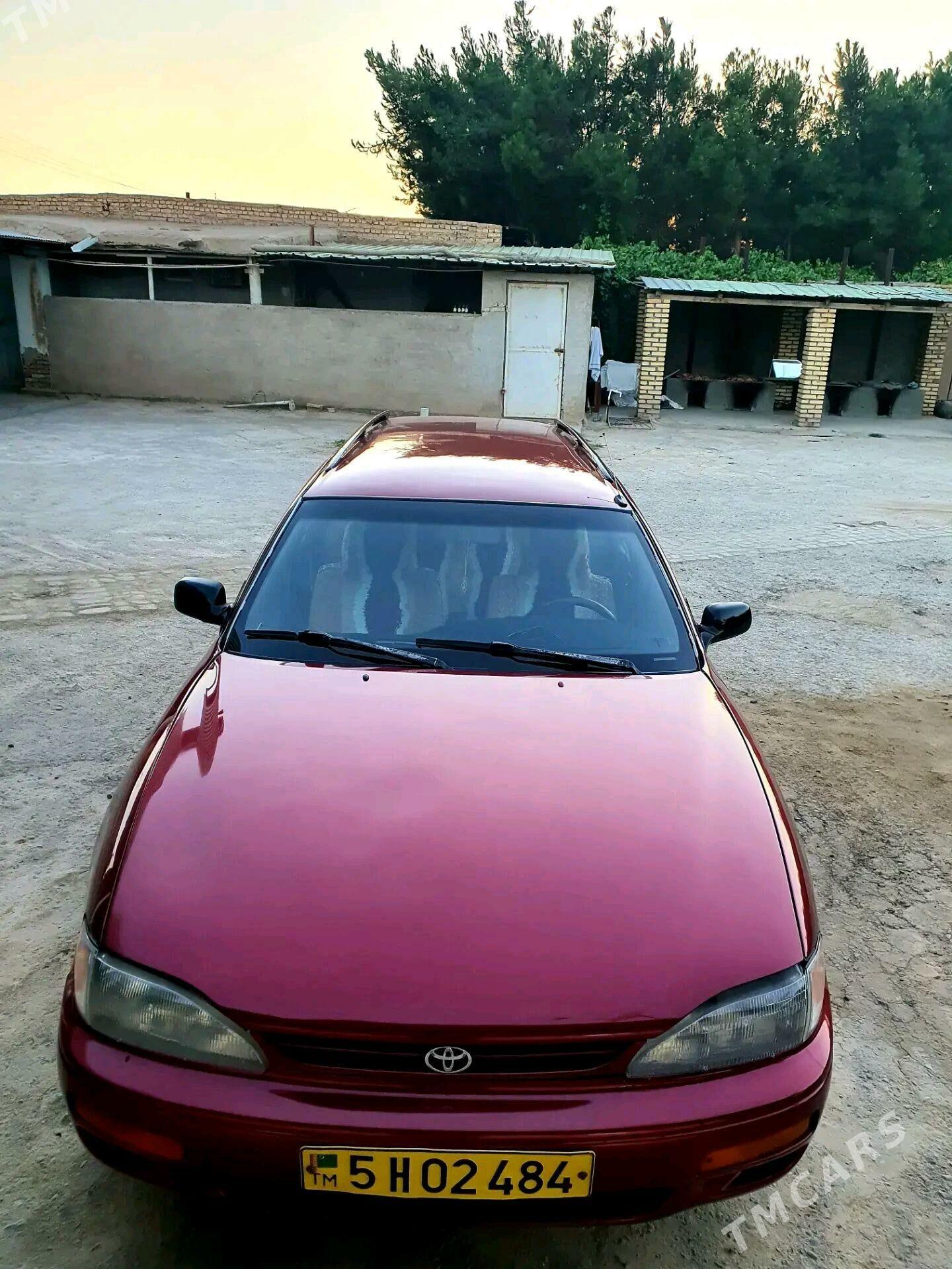 Toyota Camry 1994 - 90 000 TMT - Дянев - img 3