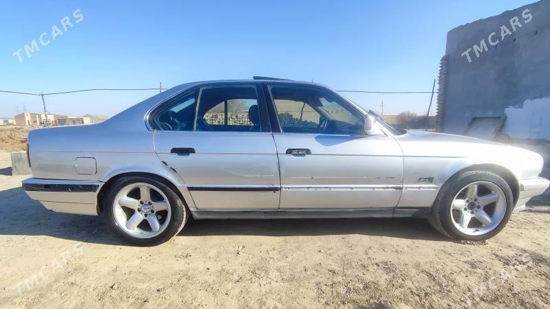 BMW 525 1990 - 40 000 TMT - Фарап - img 6