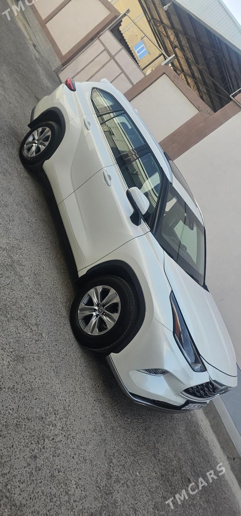 Toyota Highlander 2021 - 550 000 TMT - Мары - img 2