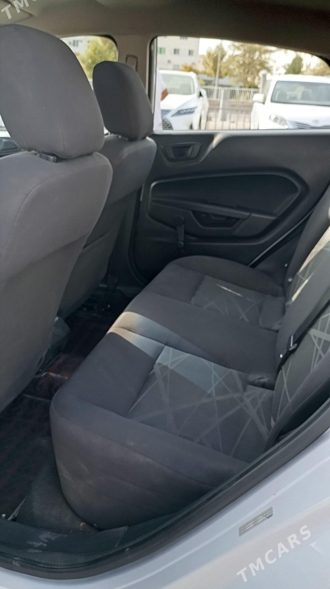 Ford Fiesta 2014 - 112 000 TMT - Aşgabat - img 3