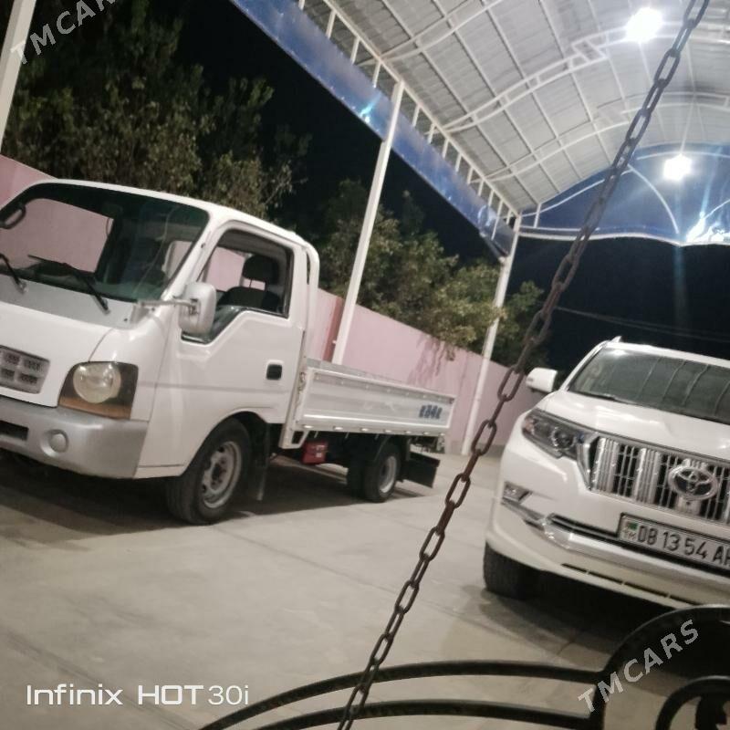 Kia Bongo 2001 - 110 000 TMT - Şabat etr. - img 4