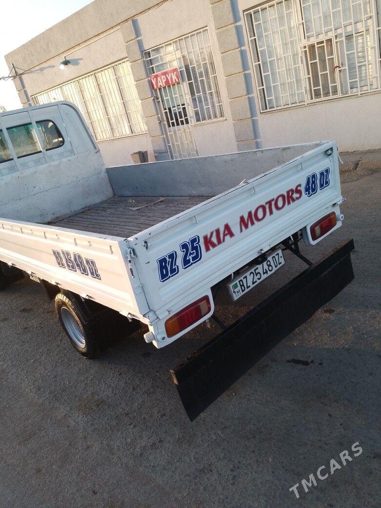 Kia Bongo 2001 - 110 000 TMT - Şabat etr. - img 5