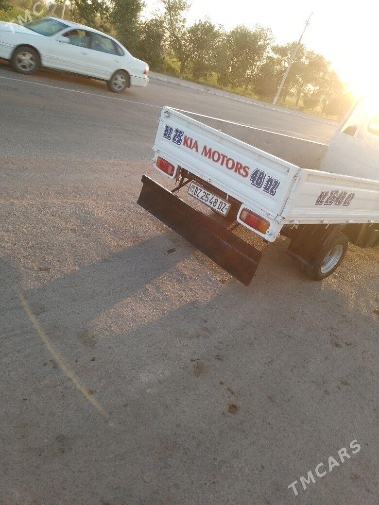 Kia Bongo 2001 - 110 000 TMT - Şabat etr. - img 6