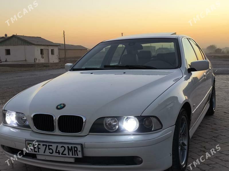 BMW E39 2003 - 120 000 TMT - Baýramaly - img 7