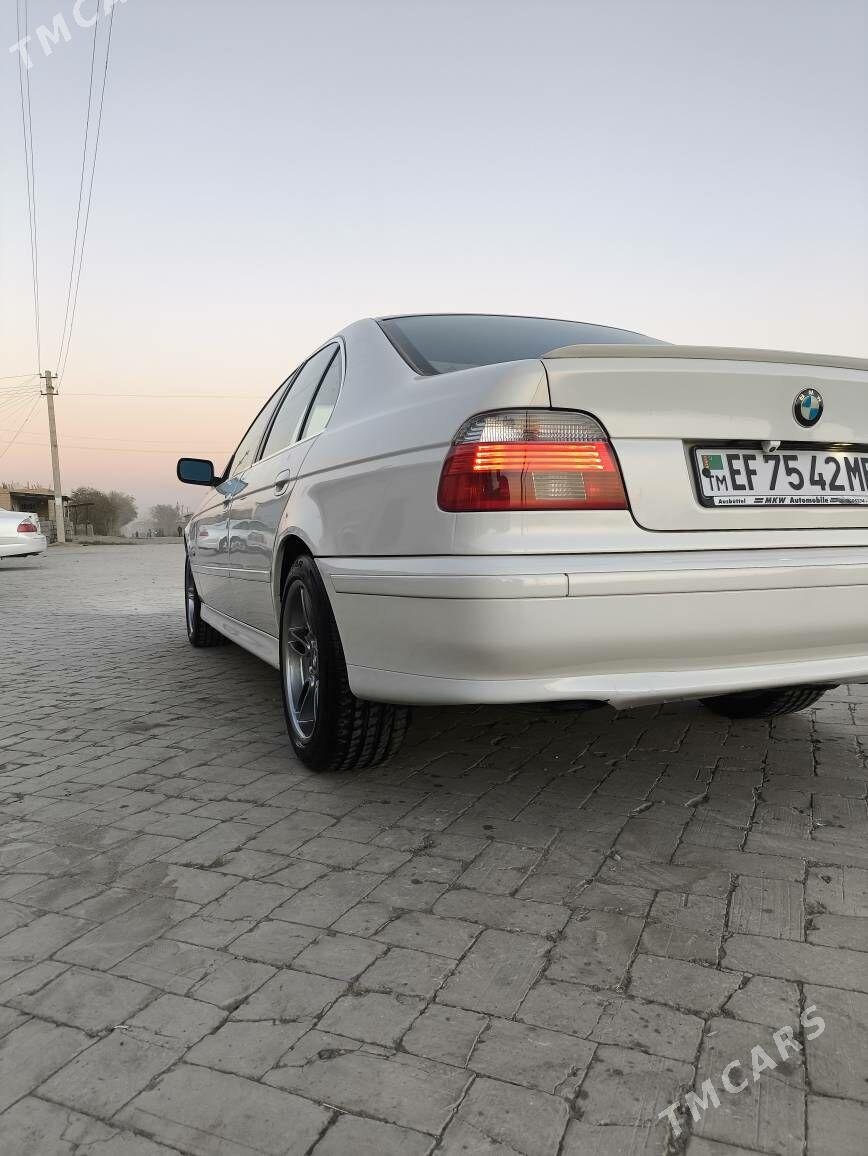 BMW E39 2003 - 120 000 TMT - Baýramaly - img 4