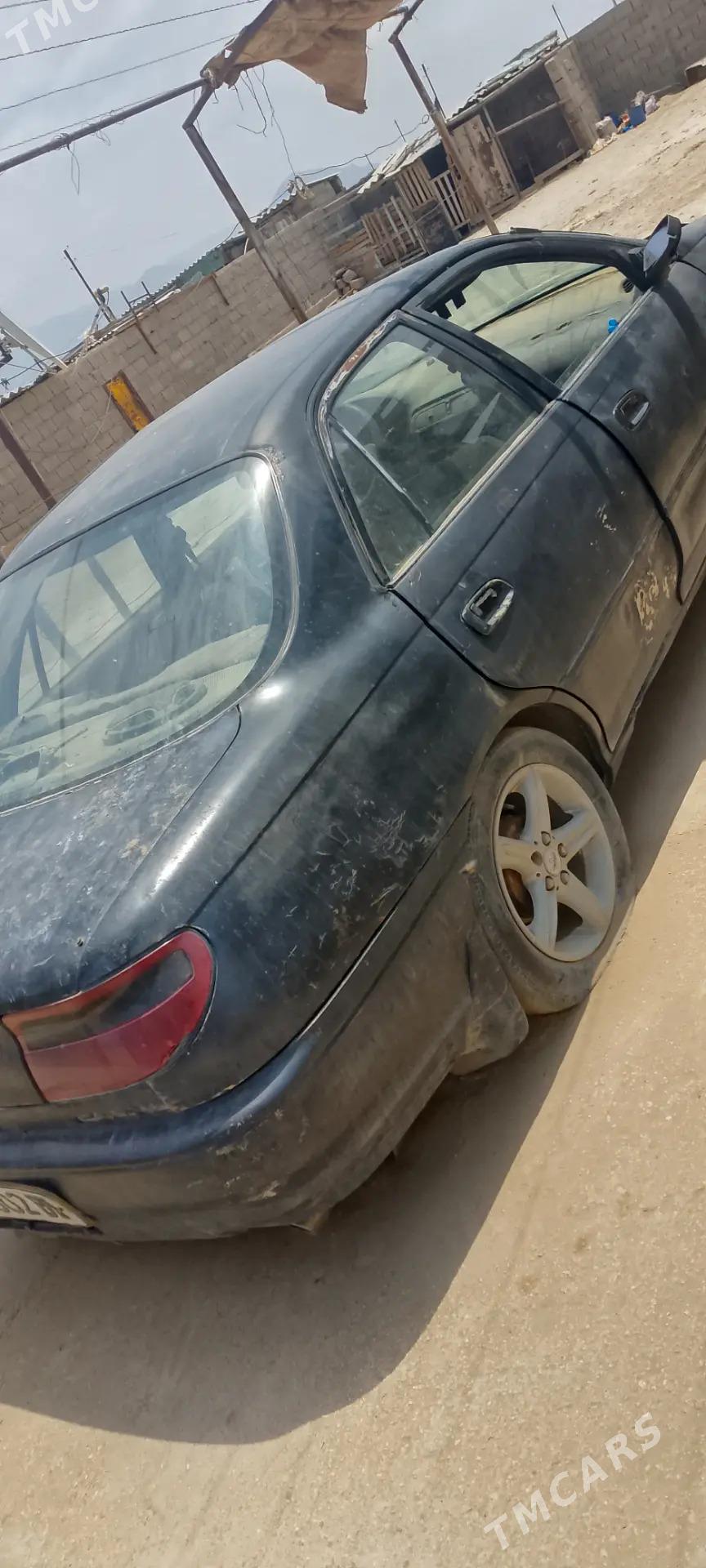 Toyota Camry 1995 - 10 000 TMT - Балканабат - img 2