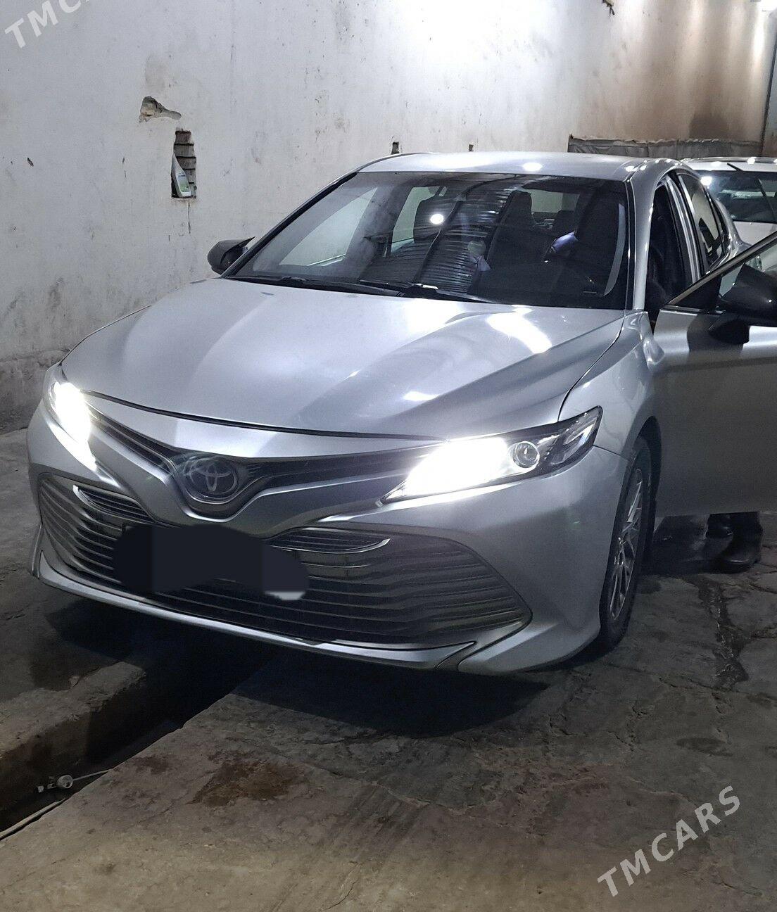 Toyota Camry 2018 - 295 000 TMT - Dänew - img 2