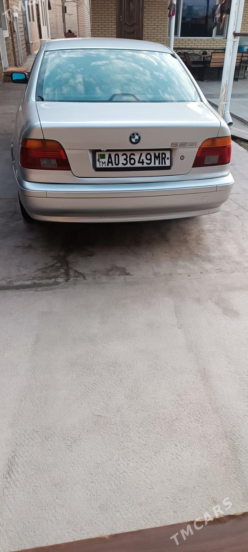 BMW E39 2003 - 130 000 TMT - Sakarçäge - img 4