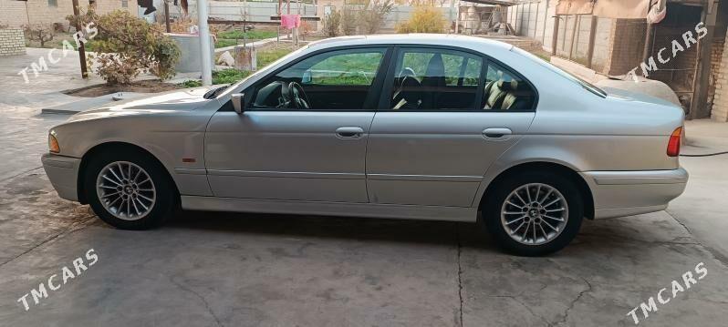 BMW E39 2003 - 130 000 TMT - Sakarçäge - img 2