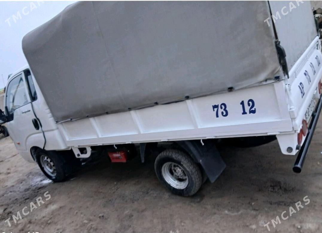 Kia Bongo 2005 - 140 000 TMT - Köneürgenç - img 5