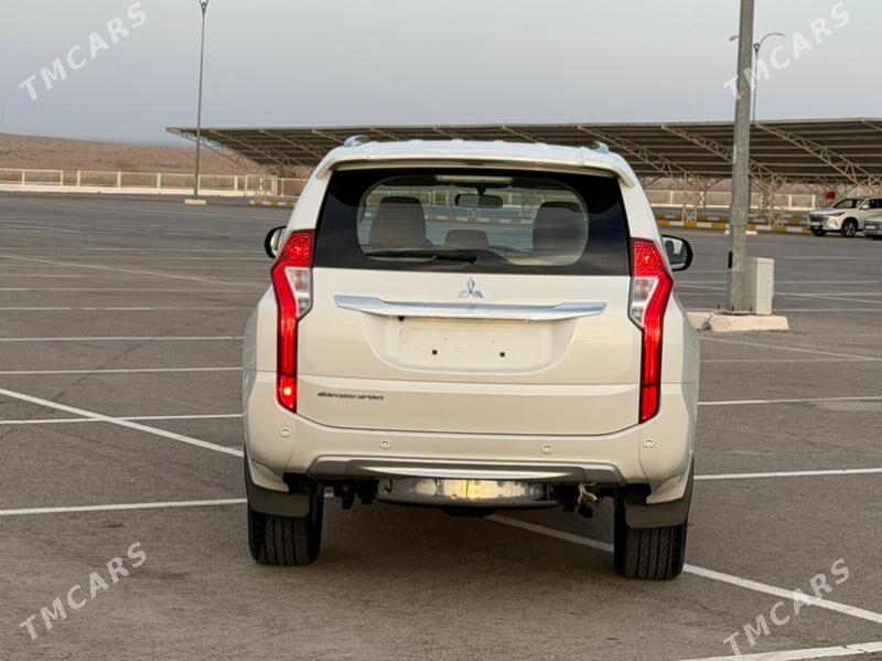 Mitsubishi Montero Sport 2019 - 374 000 TMT - Ашхабад - img 6