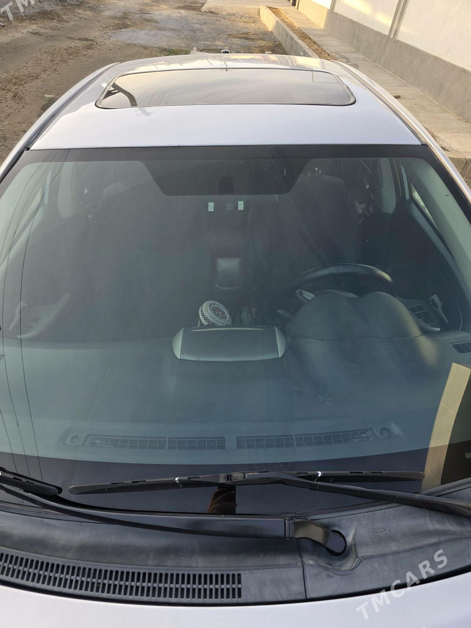 Toyota Corolla 2011 - 196 000 TMT - "Алтын Асыр" Гундогар базары ( Толкучка) - img 4