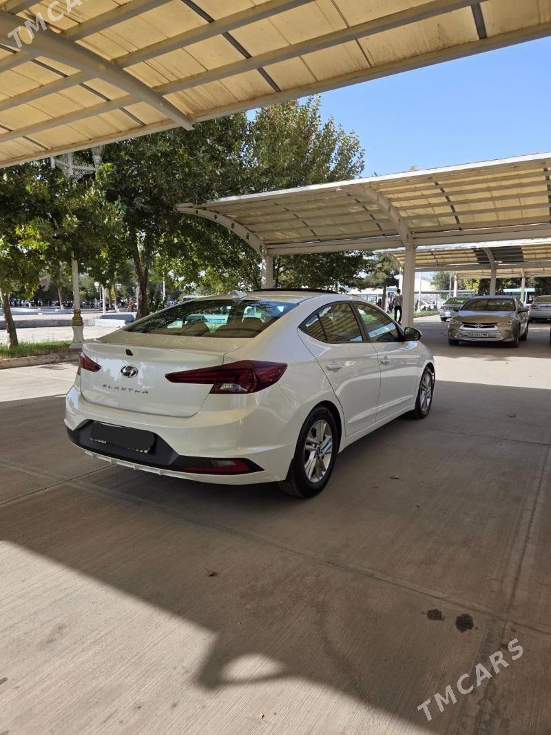 Hyundai Elantra 2019 - 250 000 TMT - Aşgabat - img 4