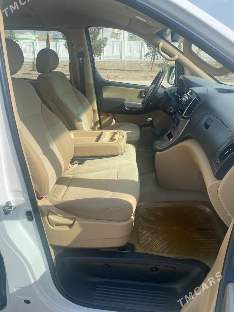 Hyundai H-1 2016 - 375 000 TMT - Туркменбаши - img 3