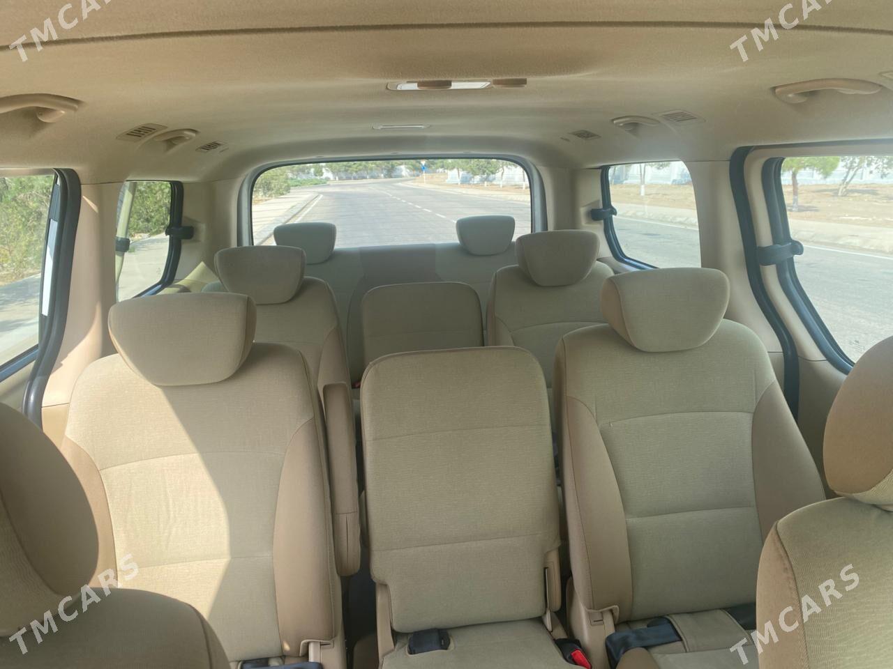 Hyundai H-1 2016 - 375 000 TMT - Туркменбаши - img 4