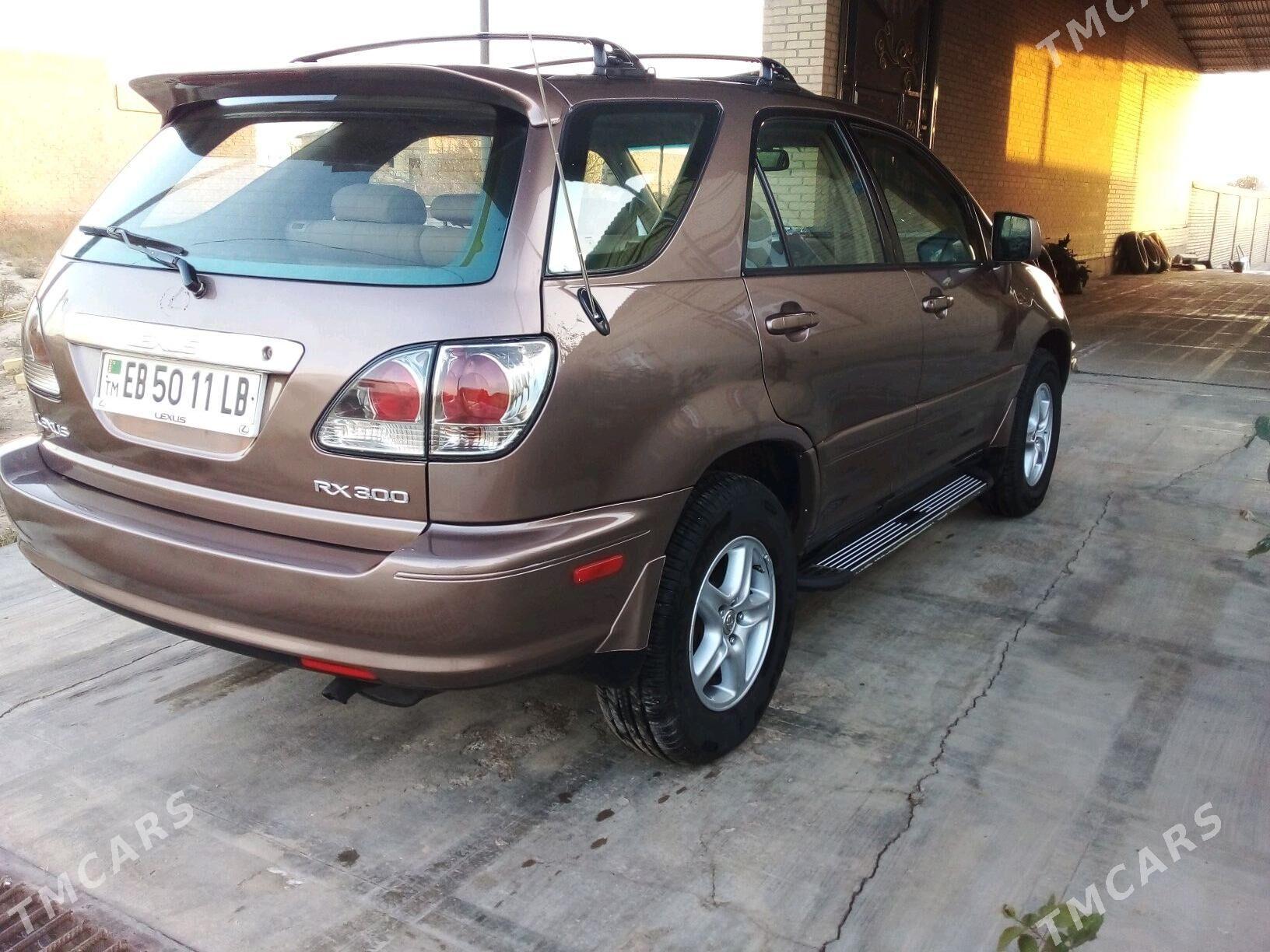 Lexus RX 300 1999 - 180 000 TMT - Саят - img 3