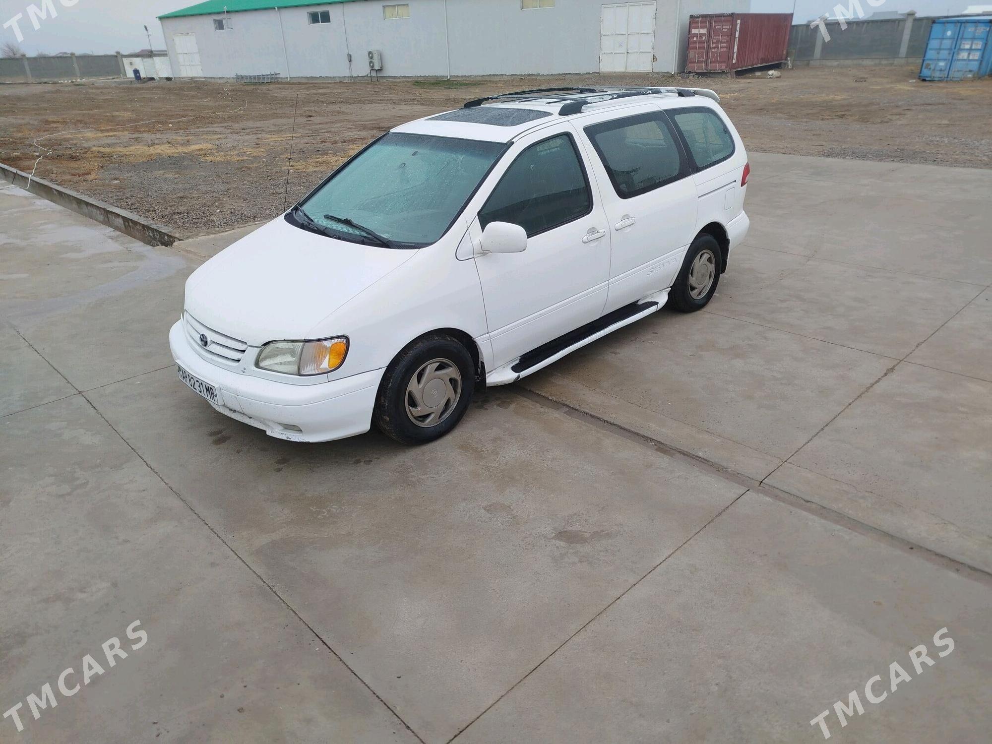 Toyota Sienna 1999 - 140 000 TMT - Мургап - img 1