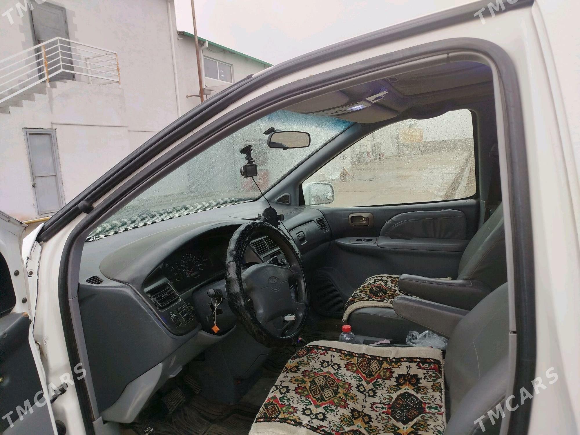 Toyota Sienna 1999 - 140 000 TMT - Мургап - img 7