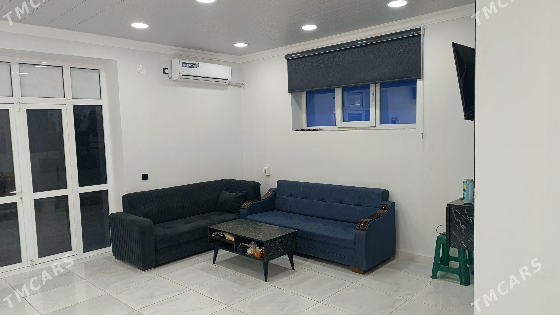 Parihmaher salon dellekhana - Анев - img 5