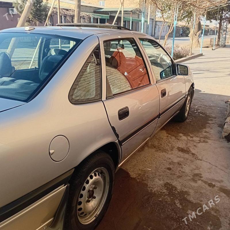 Opel Vectra 1992 - 60 000 TMT - Дянев - img 3